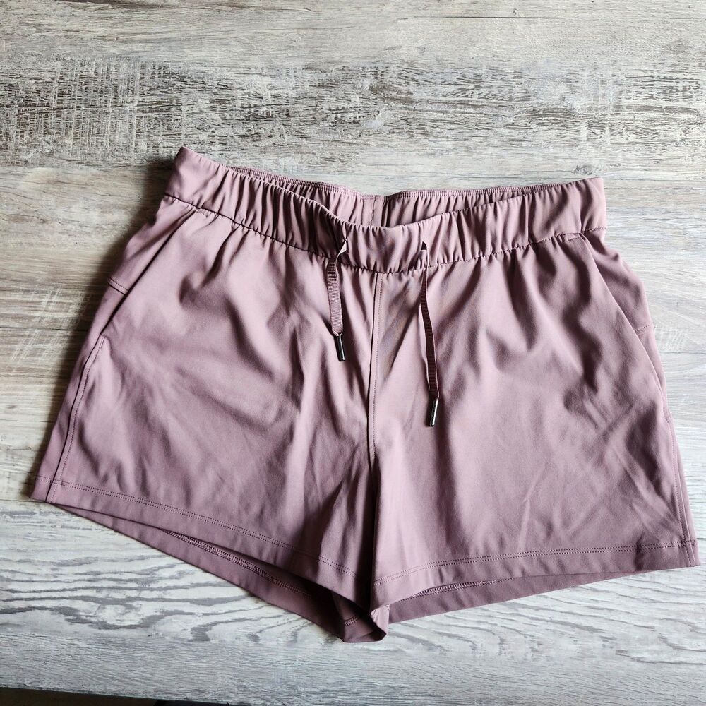 (L) CRZ Yoga Shorts